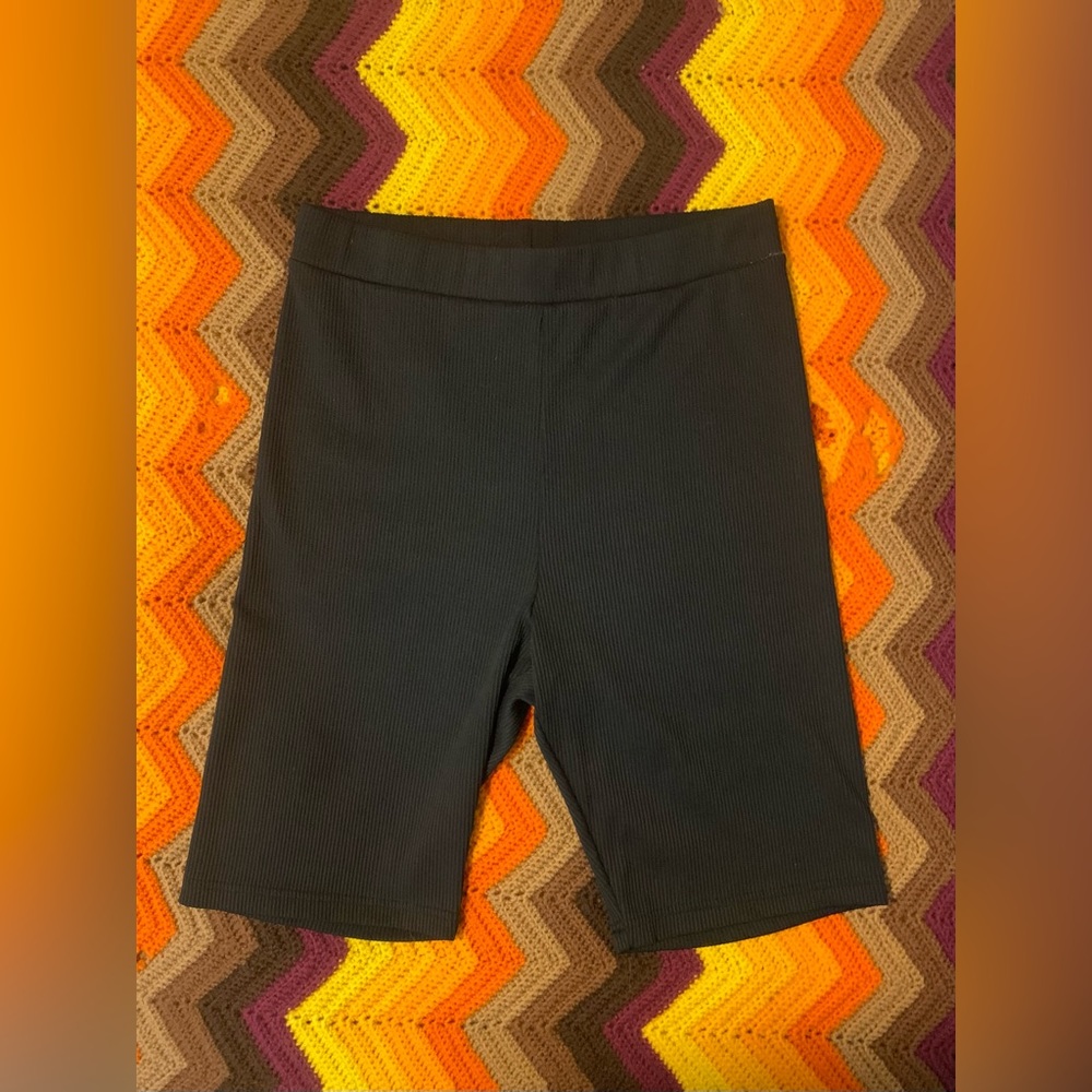 [3/$15] Black Ribbed Bike Shorts - LARGE